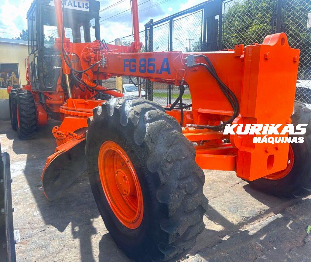 Motoniveladora Fiat Allis FG85A ano 1992 usada