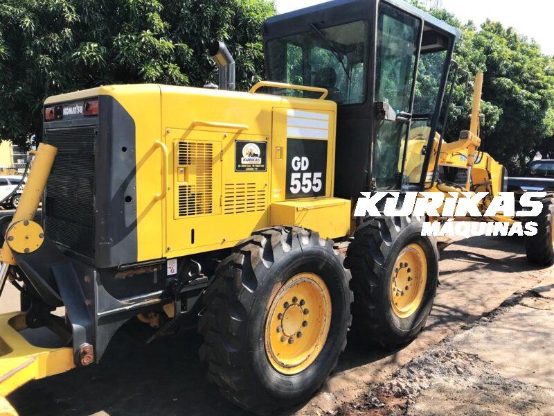 Motoniveladora Patrol Komatsu GD55 ano 2010
