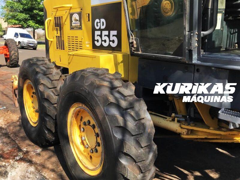 Motoniveladora Patrol Komatsu GD55 ano 2010