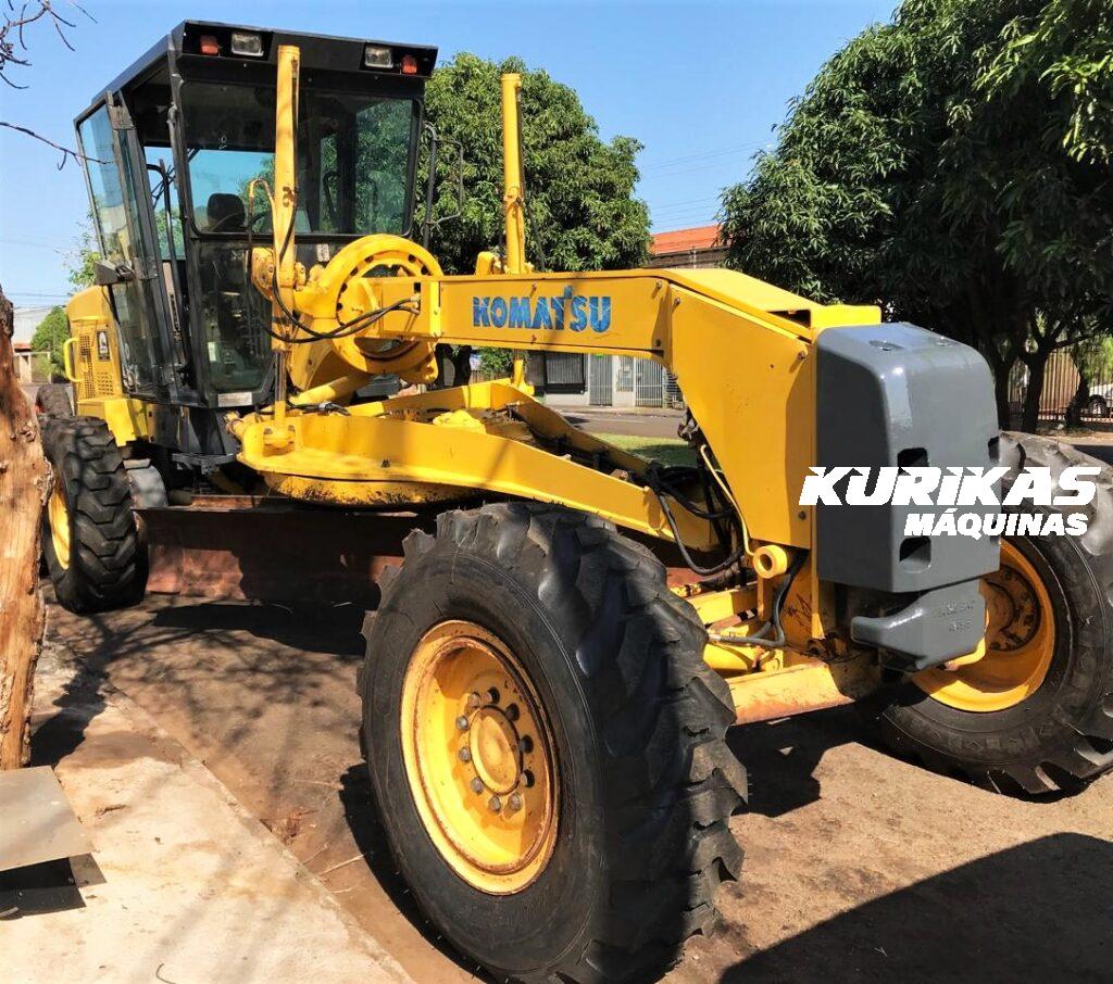 Motoniveladora Patrol Komatsu GD55 ano 2010